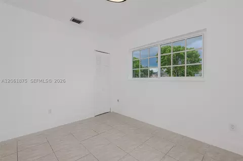 Bedroom - 998 W 68th St, Hialeah, FL 33014 photo 4 of 7