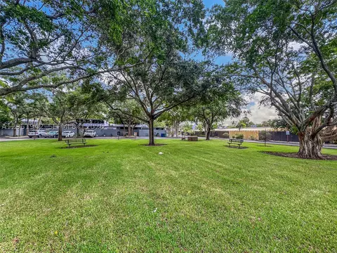 Exterior - 6402 Windmill Gate Rd, Miami Lakes, FL 33014 photo 10 of 12