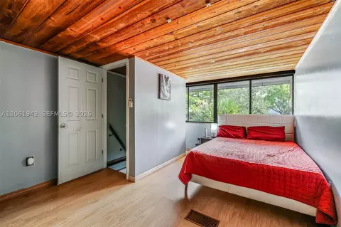 Bedroom - 6402 Windmill Gate Rd, Miami Lakes, FL 33014 photo 9 of 10