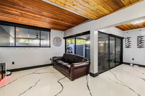 Living - 6402 Windmill Gate Rd, Miami Lakes, FL 33014 photo 2 of 3