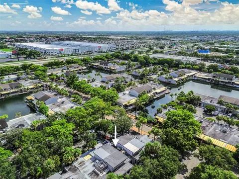 View/Area - 6402 Windmill Gate Rd, Miami Lakes, FL 33014 photo 7 of 16