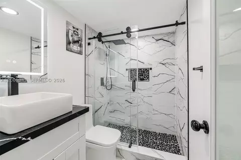 Bath - 6402 Windmill Gate Rd, Miami Lakes, FL 33014 photo 1 of 2