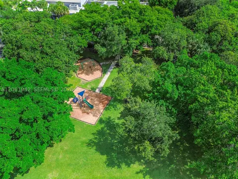 View/Area - 6402 Windmill Gate Rd, Miami Lakes, FL 33014 photo 16 of 16