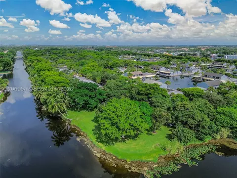 View/Area - 6402 Windmill Gate Rd, Miami Lakes, FL 33014 photo 15 of 16