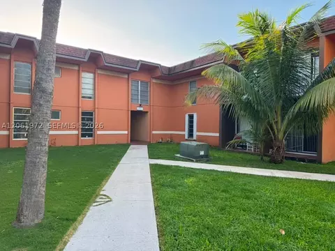 9473 SW 76th St #P1, Miami, FL 33173