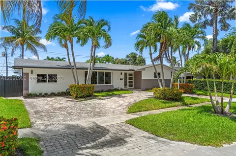 1871 NE 186th St, North Miami Beach, FL 33179