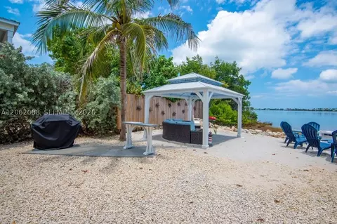 Exterior - 850 E 105th Street Ocean E, Marathon, FL 33050 photo 3 of 5