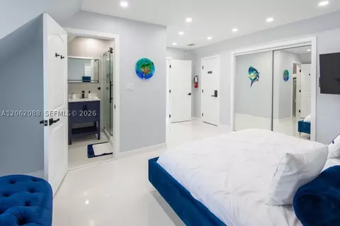 Bedroom - 850 E 105th Street Ocean E, Marathon, FL 33050 photo 8 of 14