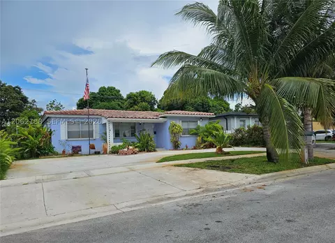 Other - 648 E 28th St, Hialeah, FL 33013 photo 2 of 5
