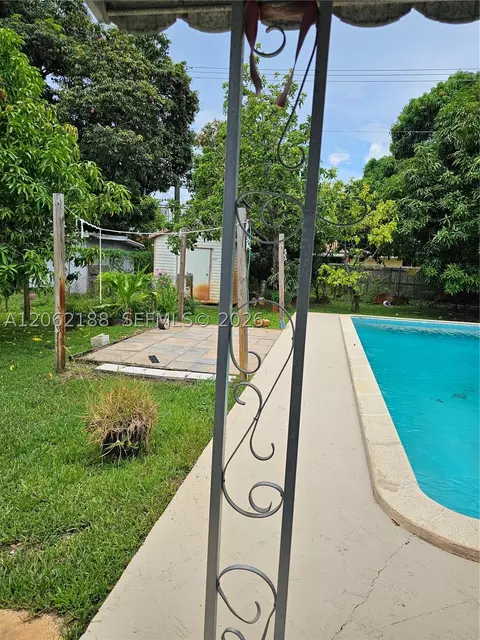 Exterior - 648 E 28th St, Hialeah, FL 33013 photo 3 of 4