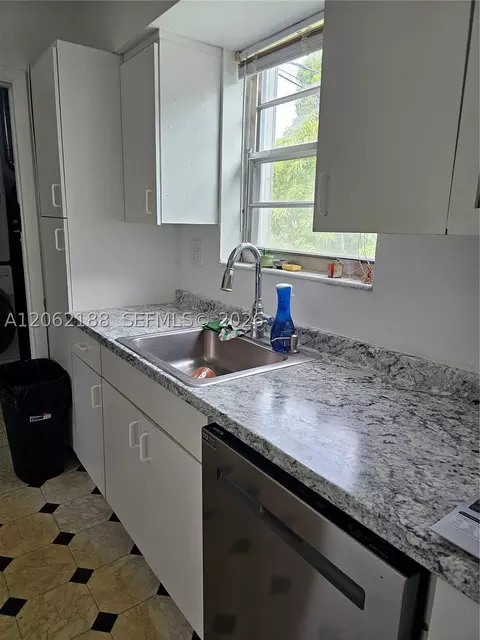 Kitchen - 648 E 28th St, Hialeah, FL 33013 photo 2 of 2