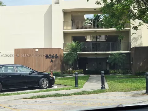 8065 SW 107th Ave #301, Miami, FL 33173