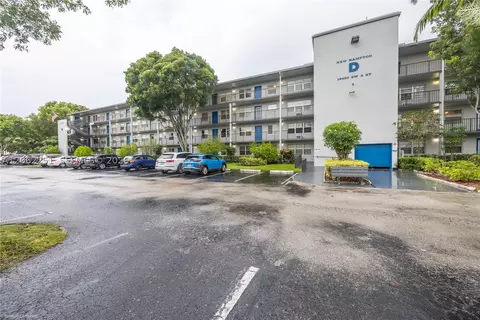 13450 SW 3rd St #408D, Pembroke Pines, FL 33027