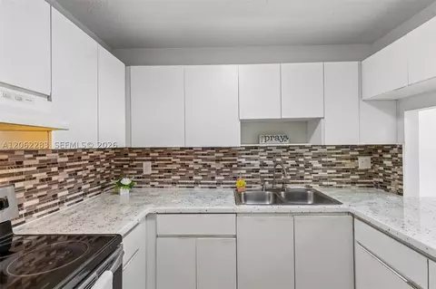 Kitchen - 1900 W 68th St #B203, Hialeah, FL 33014 photo 1 of 3