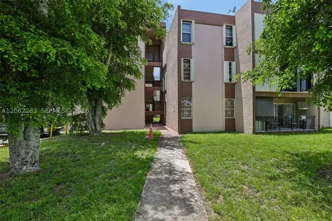 Other - 1900 W 68th St #B203, Hialeah, FL 33014 photo 2 of 10