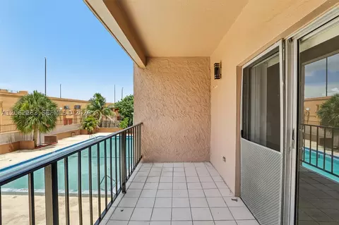 Other - 1900 W 68th St #B203, Hialeah, FL 33014 photo 8 of 10