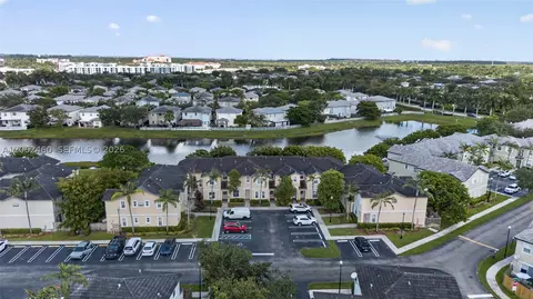 2885 SE 1st Dr #11, Homestead, FL 33033