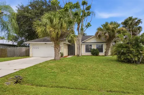 1262 SW Lawndale Ave, Port Saint Lucie, FL 34953