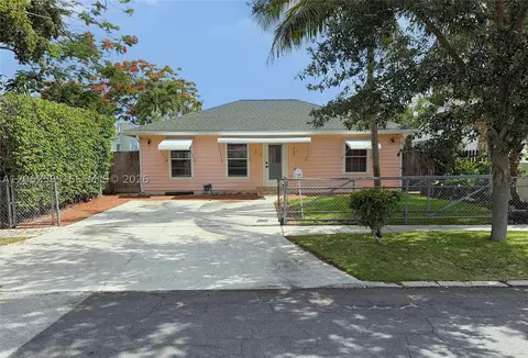723 Valley Forge Rd, West Palm Beach, FL 33405