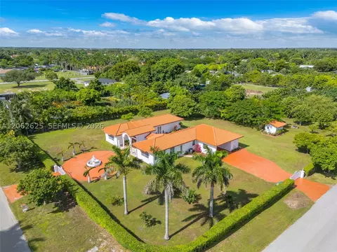 23800 SW 207th Ave, Homestead, FL 33031