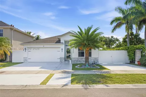 24800 SW 122nd Pl, Homestead, FL 33032