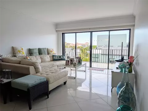 575 Crandon Blvd #706, Key Biscayne, FL 33149