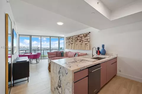 888 Biscayne Blvd #2009, Miami, FL 33132