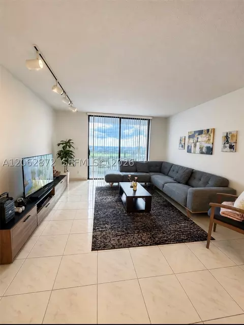 600 Three Islands Blvd #1207, Hallandale Beach, FL 33009