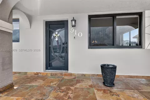 Other - Undisclosed, Hialeah, FL 33012 photo 6 of 14