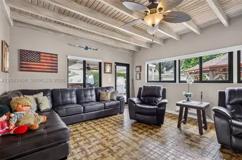 Living - Undisclosed, Hialeah, FL 33012 photo 3 of 3
