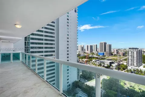 1800 N Bayshore Dr #2410, Miami, FL 33132