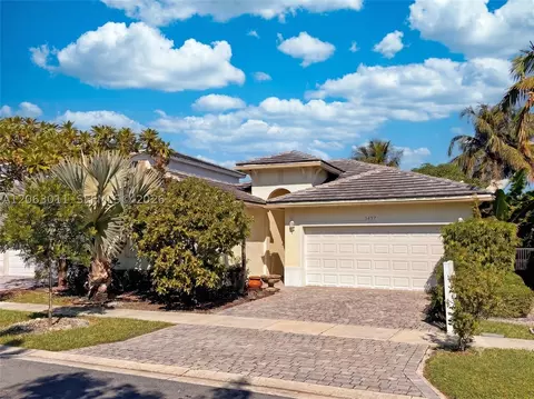 3457 NE 2nd St, Homestead, FL 33033