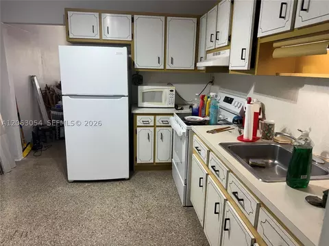 Kitchen - 562 E 44th St, Hialeah, FL 33013 photo 1 of 2