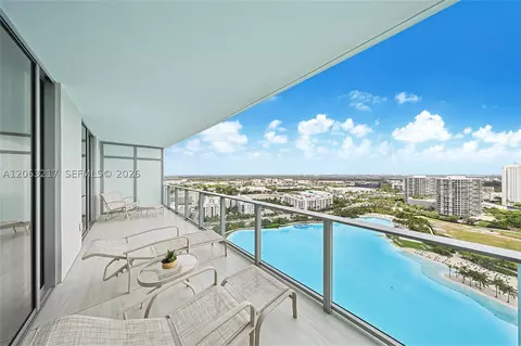 2411 Laguna Cir #2010, Miami, FL 33181