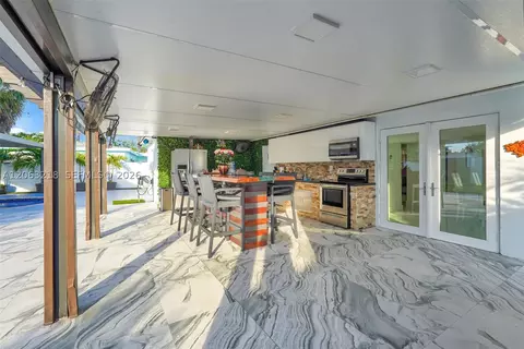Kitchen - 831 E 10th Pl, Hialeah, FL 33010 photo 1 of 9