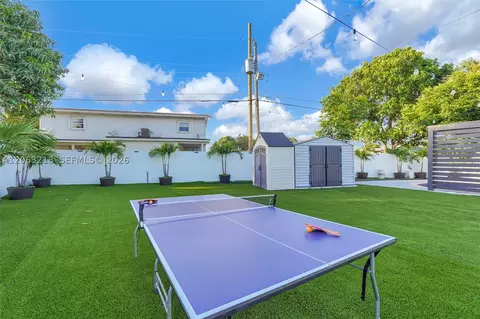 Exterior - 831 E 10th Pl, Hialeah, FL 33010 photo 6 of 28
