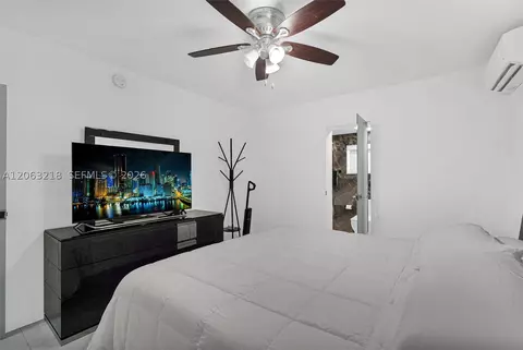 Bedroom - 831 E 10th Pl, Hialeah, FL 33010 photo 4 of 6