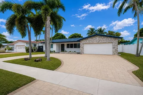 5424 Garfield St, Hollywood, FL 33021