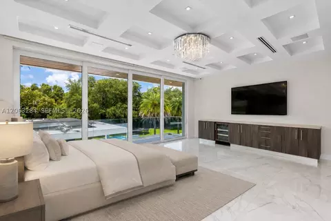 Bedroom - 6300 Moss Ranch Rd, Pinecrest, FL 33156 photo 1 of 3