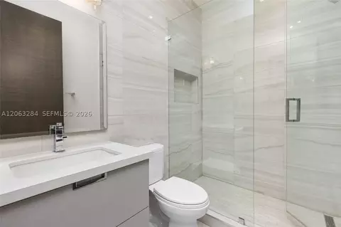Bath - 6300 Moss Ranch Rd, Pinecrest, FL 33156 photo 1 of 4