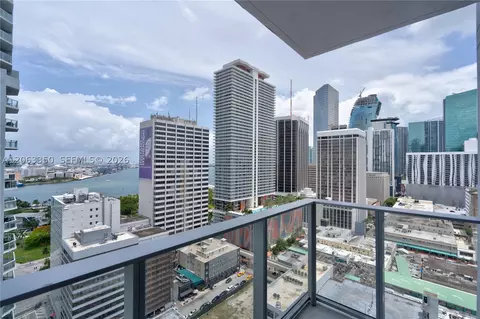 227 NE 2nd St #2500, Miami, FL 33132
