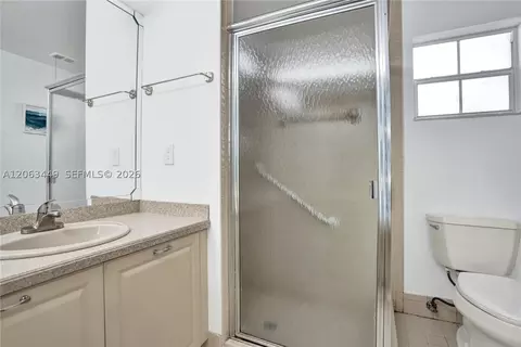 Bath - 7566 Red Ruby Dr, Delray Beach, FL 33446 photo 3 of 3