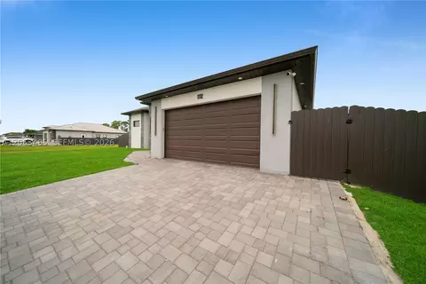 1112 Chiquita Blvd, Cape Coral, FL 33993