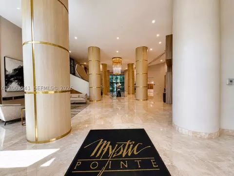3500 Mystic Pointe Dr #2204, Aventura, FL 33180