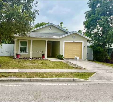 1018 Foster Rd, Hallandale Beach, FL 33009