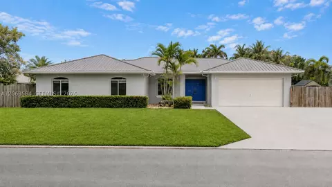 32361 SW 202nd Pl, Homestead, FL 33030