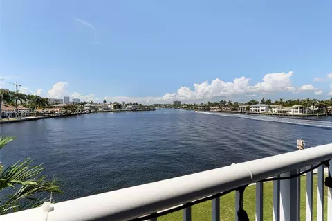 1201 S Riverside Dr #301, Pompano Beach, FL 33062