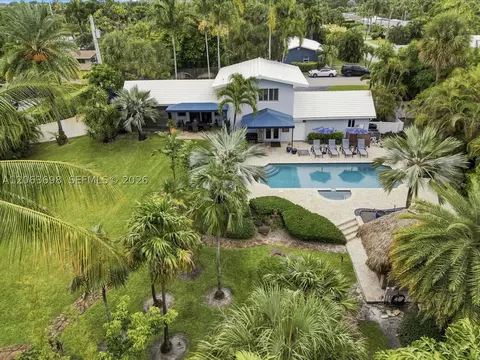 3721 NE 15th Ave, Oakland Park, FL 33334