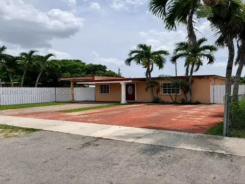 142 E 45th St, Hialeah, FL 33013 photo 2