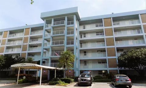 3100 N Course Ln #502, Pompano Beach, FL 33069